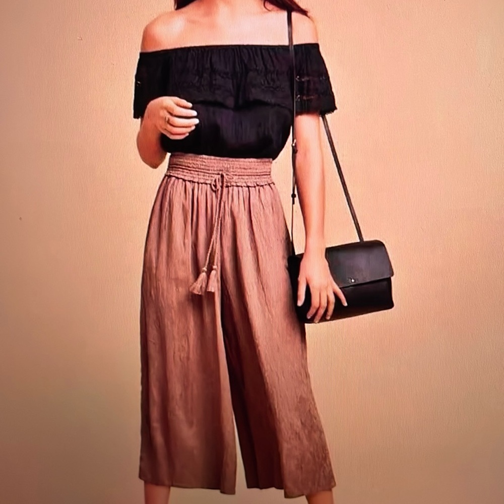 Aritzia Wilfred flowing Crop Eide leg flowing Pant XS Dark Blue